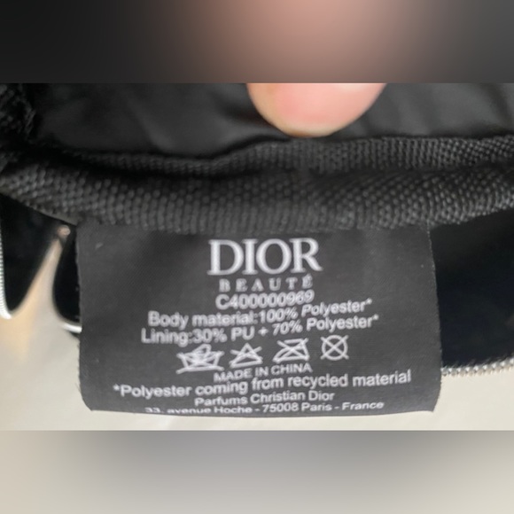 Dior NWOT Pouch in Black CD Logo. (Small see photos for measurements) - Picture 5 of 8